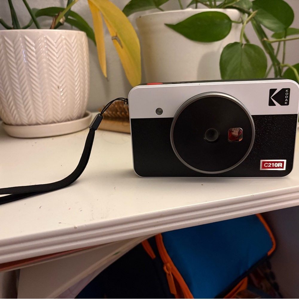 Kodak C210R 2-in-1 Instant Camera & Printer